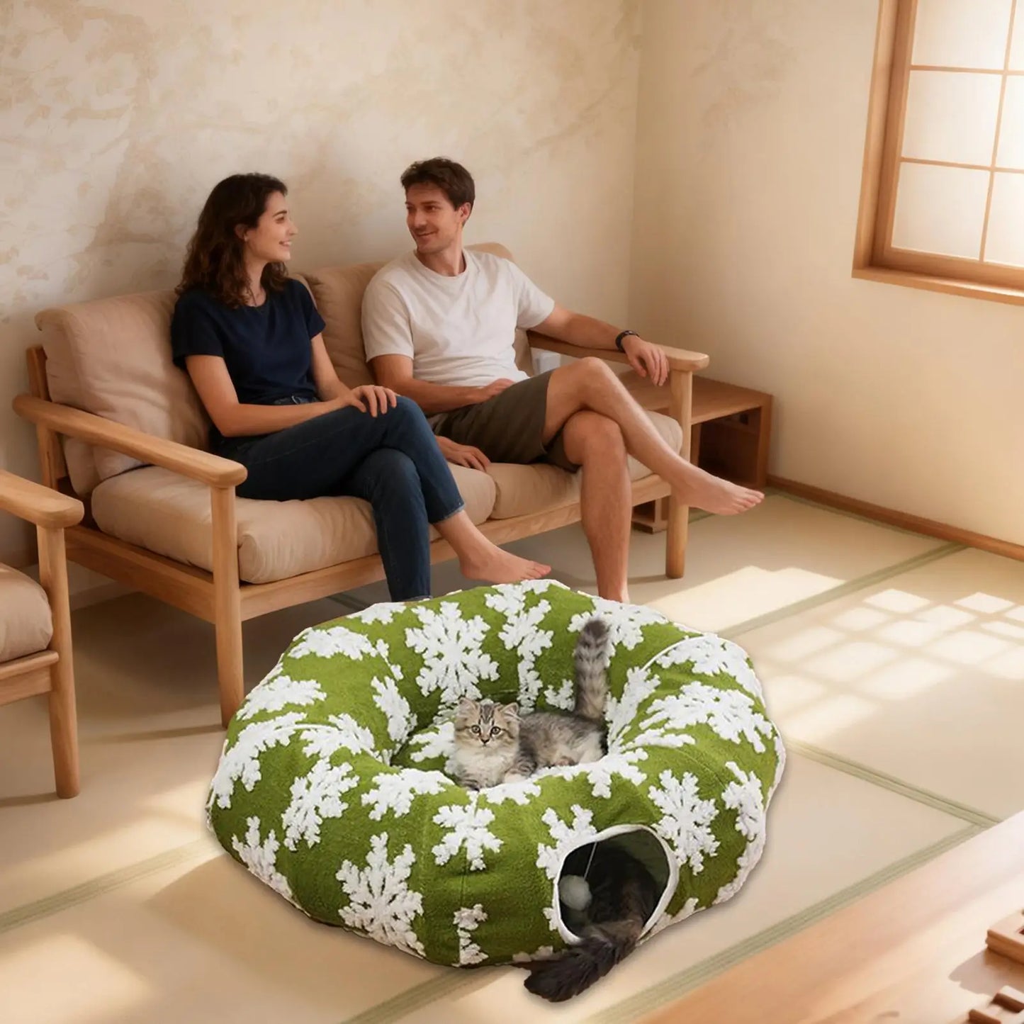 Christmas Cat Tunnel Bed – Cozy Donut Nest for Kittens