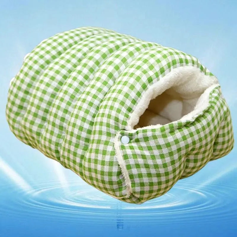 Foldable Winter Pet Bed – Cozy Semi-Enclosed Cat & Dog Sleeping Bag 🐾❄️