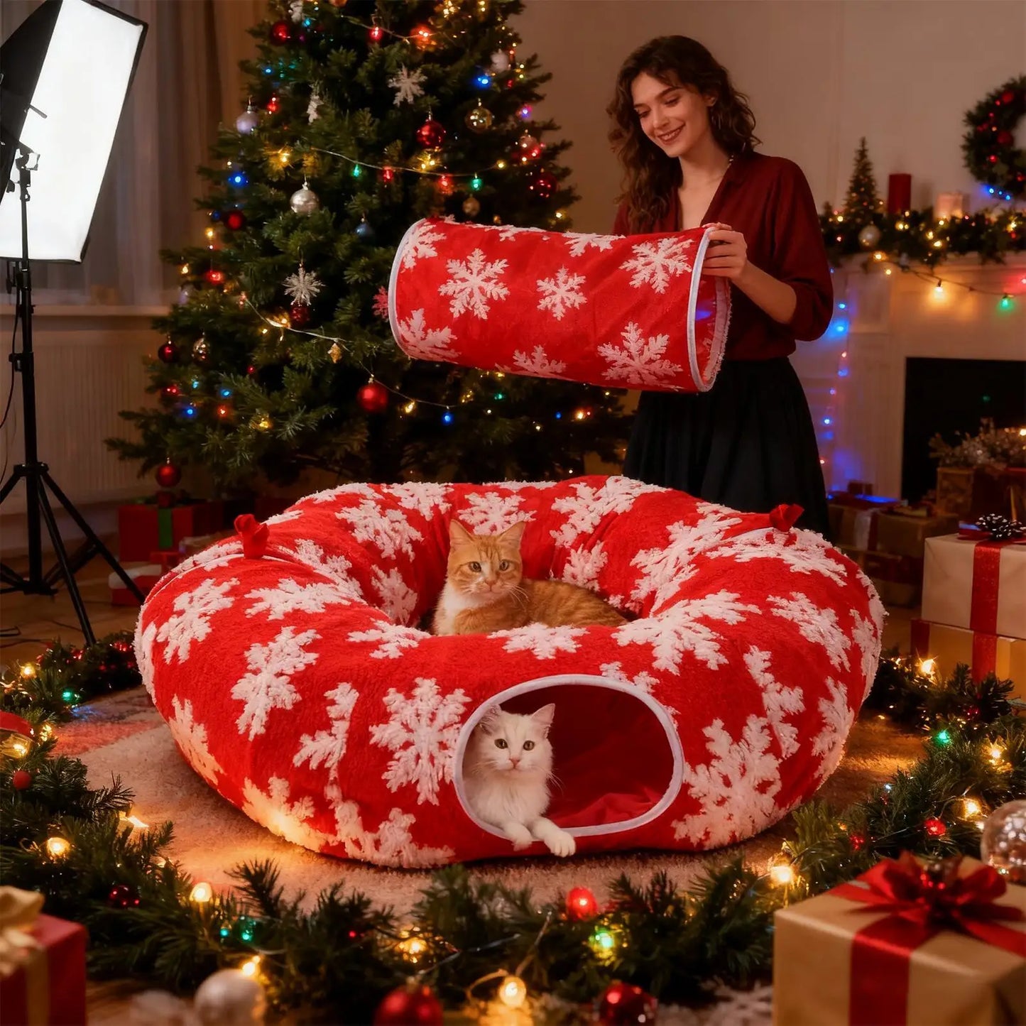 Christmas Cat Tunnel Bed – Cozy Donut Nest for Kittens