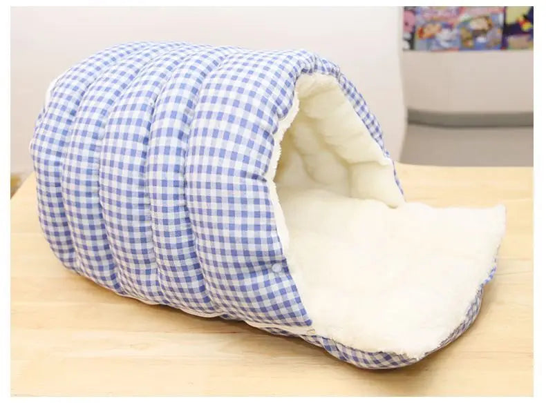 Foldable Winter Pet Bed – Cozy Semi-Enclosed Cat & Dog Sleeping Bag 🐾❄️
