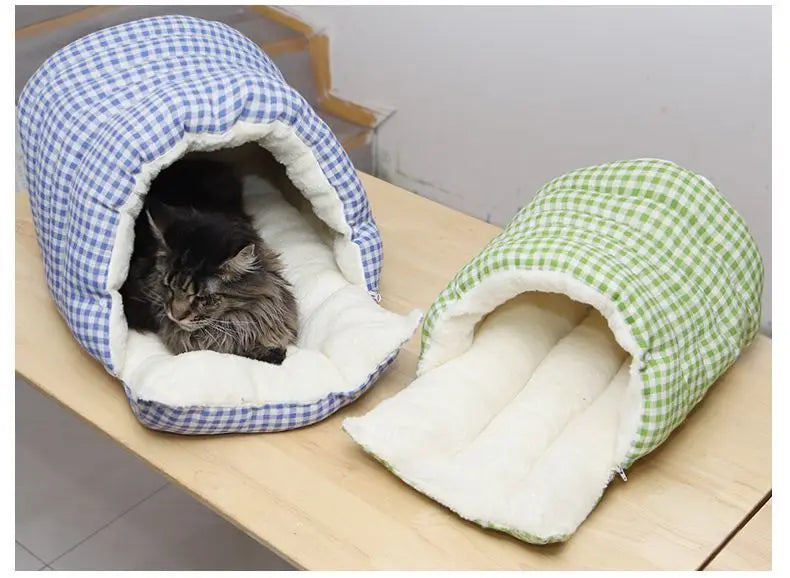 Foldable Winter Pet Bed – Cozy Semi-Enclosed Cat & Dog Sleeping Bag 🐾❄️